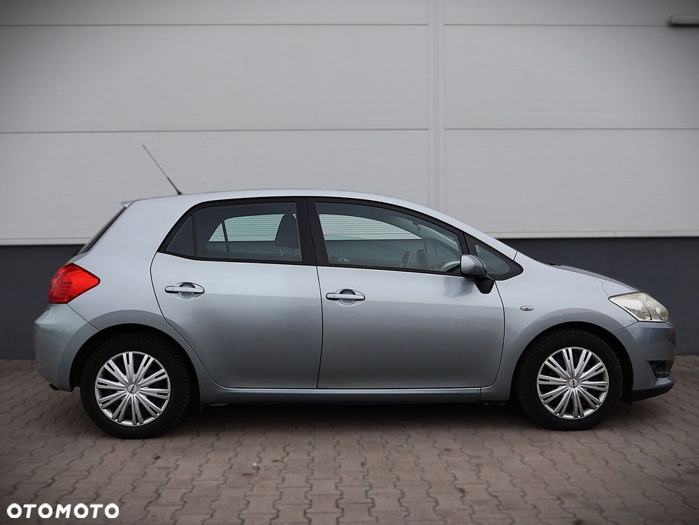 Toyota Auris 1.33 VVT-i Premium - 8