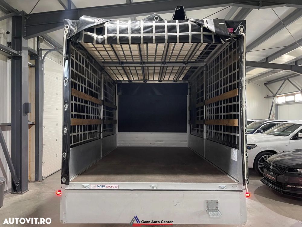 Mercedes-Benz Sprinter - 23