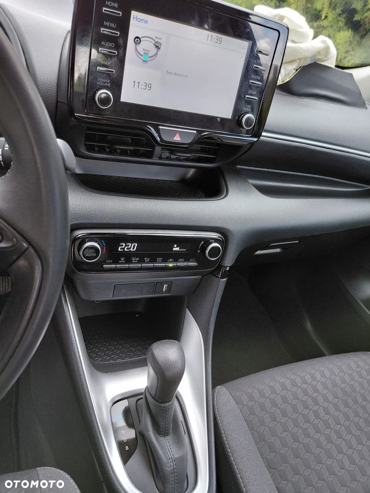 Toyota Yaris - 16