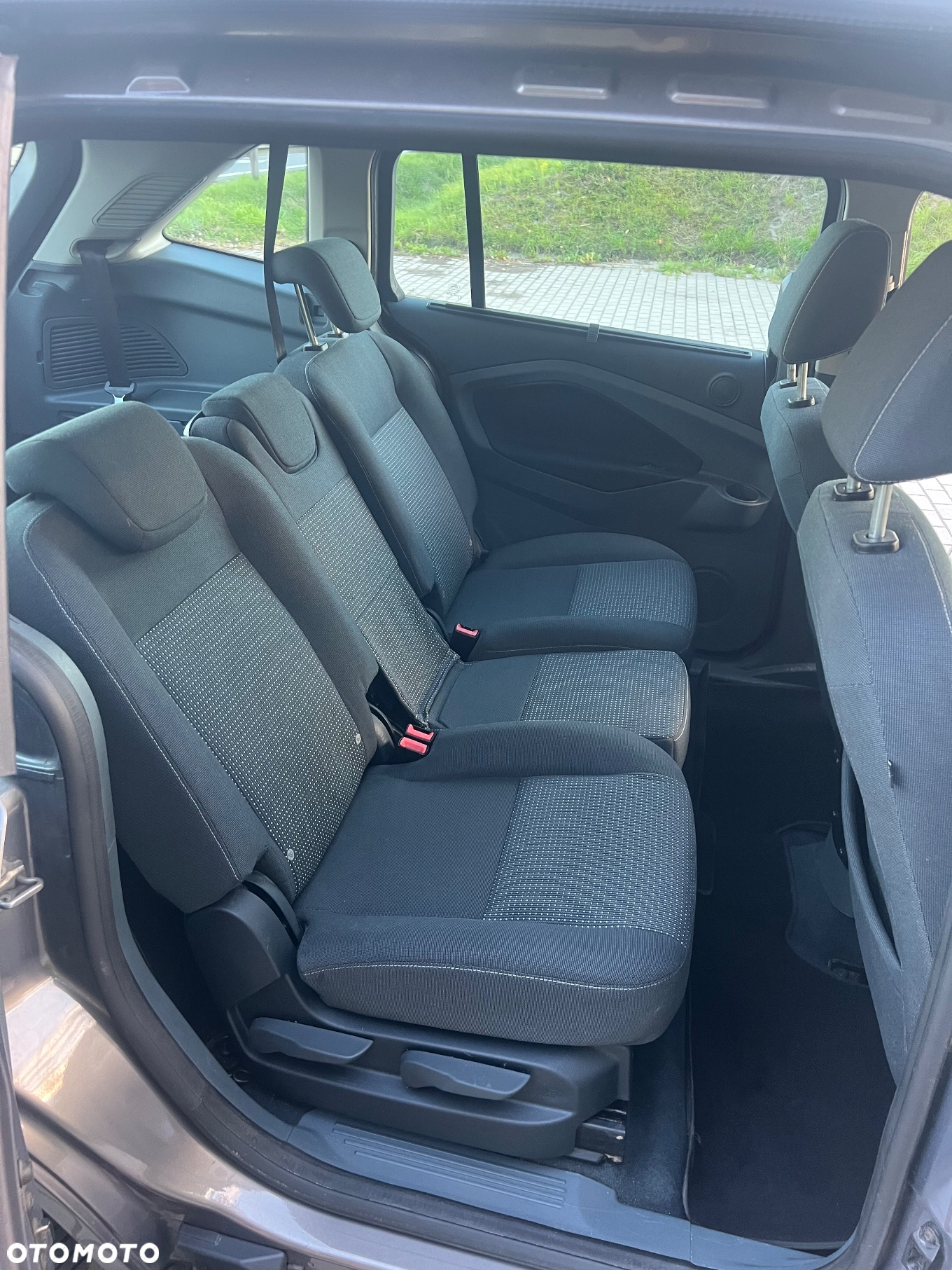 Ford Grand C-MAX 1.6 TDCi Titanium - 13
