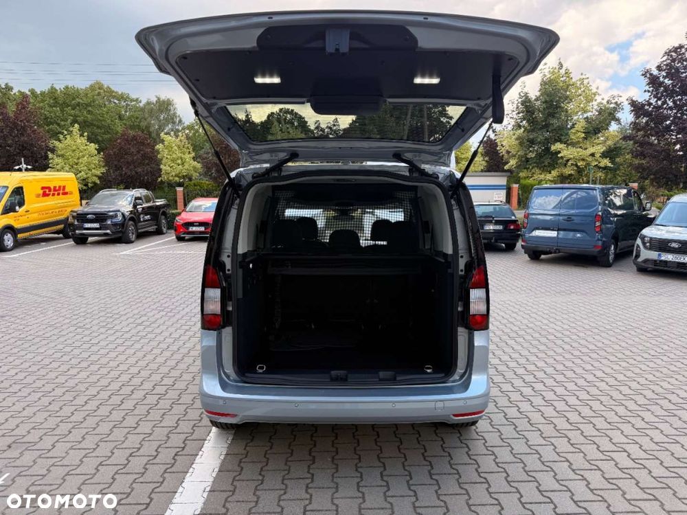 Ford Tourneo Connect - 8