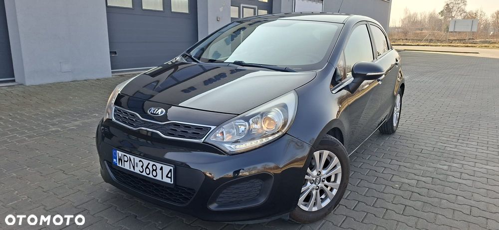 Kia Rio 1.2 Attract - 25