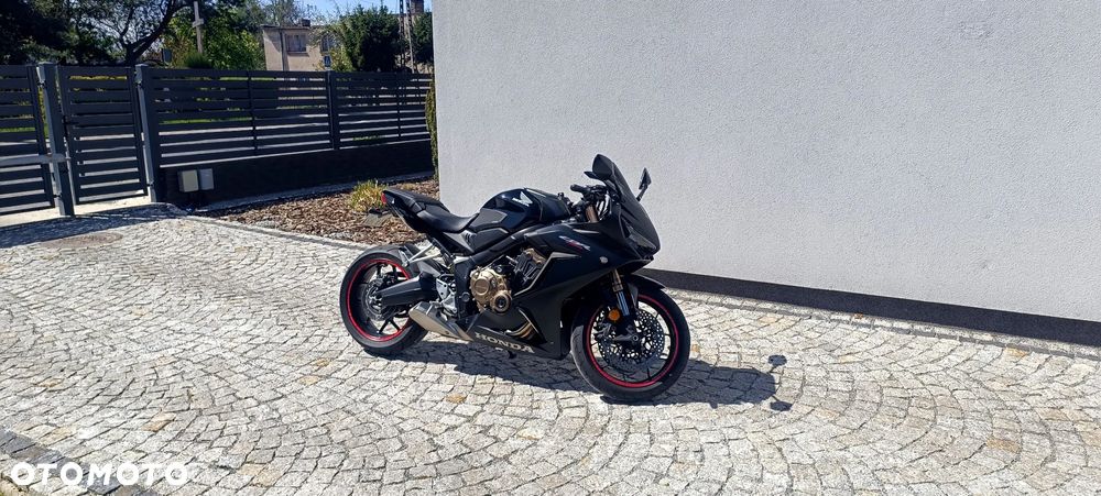 Honda CBR - 1