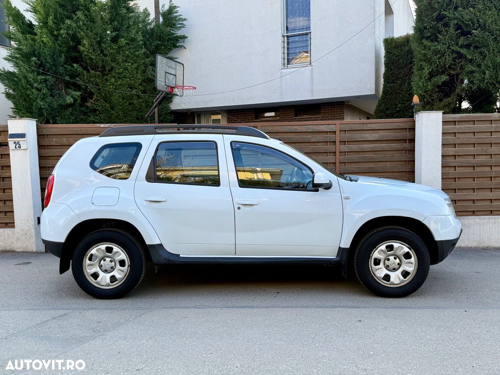 Dacia Duster 1.6 4x4 Laureate - 2