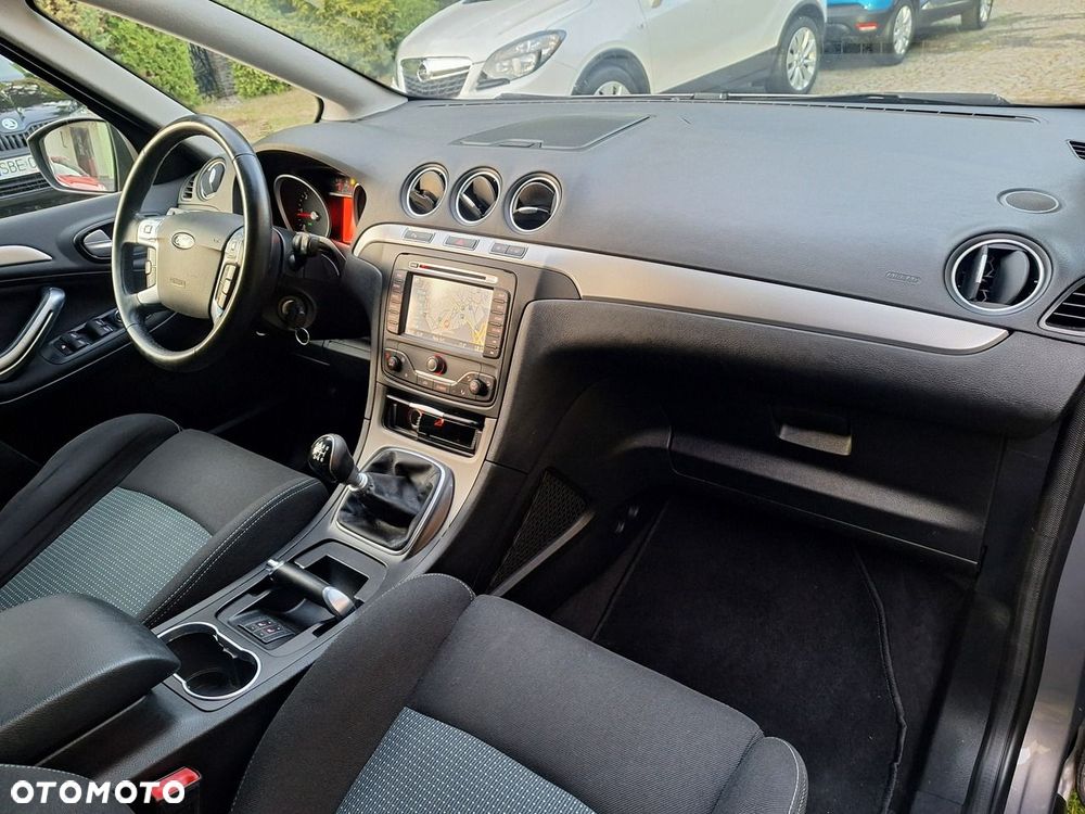 Ford S-Max 2.0 TDCi DPF Titanium - 13