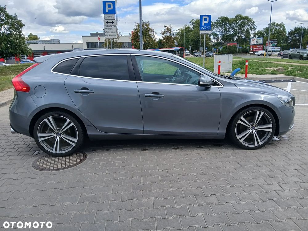 Volvo V40 D4 Drive-E Ocean Race - 34