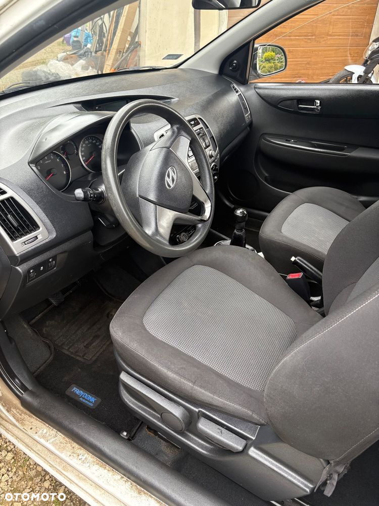 Hyundai i20 1.2 Classic - 6