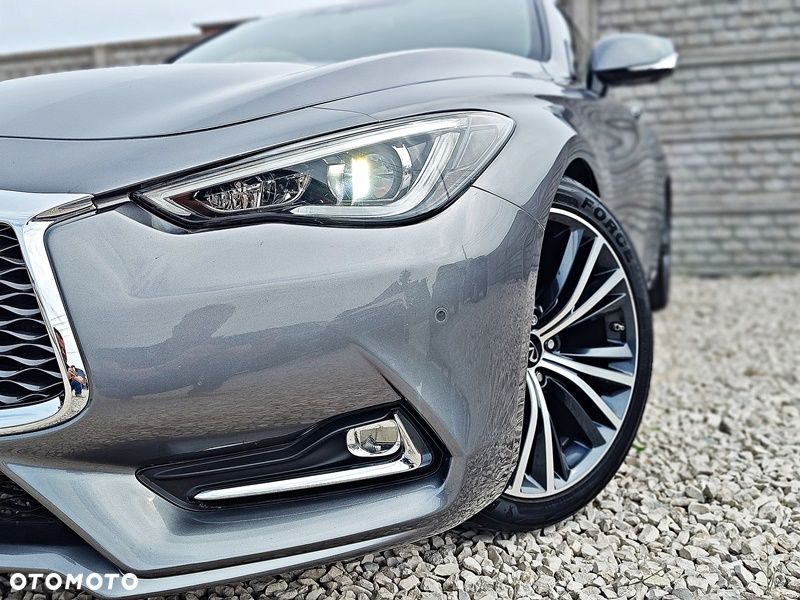 Infiniti Q60 - 9