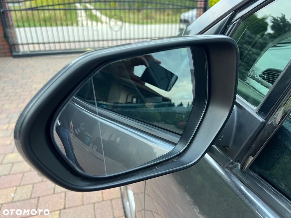 Toyota Prius 1.8 Hybrid Executive - 39