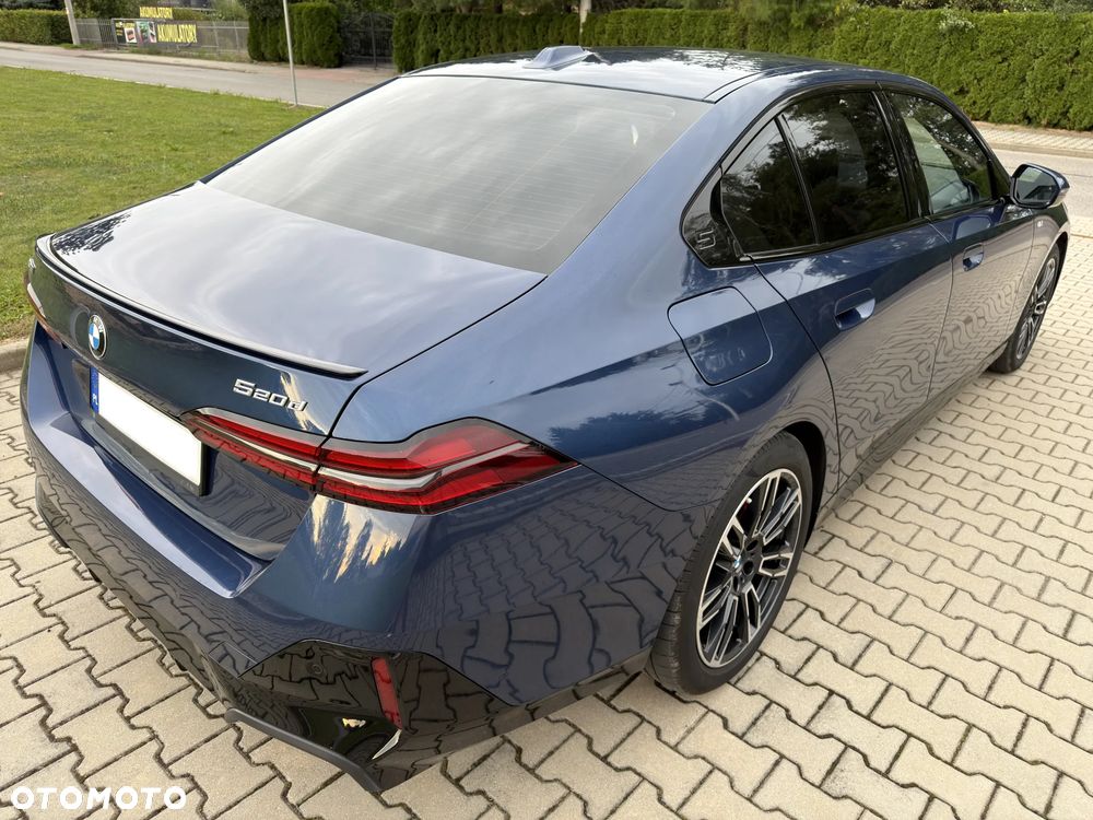 BMW Seria 5 520d xDrive mHEV M Sport - 17
