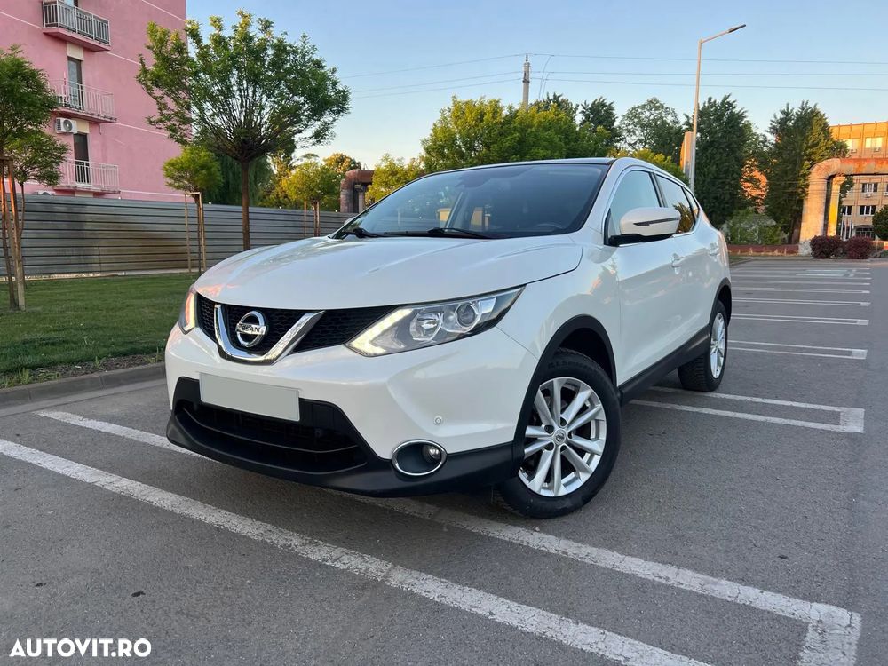 Nissan Qashqai - 1
