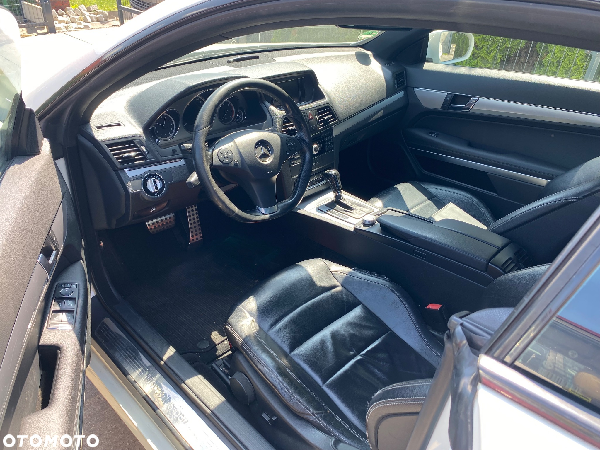 Mercedes-Benz Klasa E 250 CDI DPF Coupe BlueEFFICIENCY Automatik Avantgarde - 5