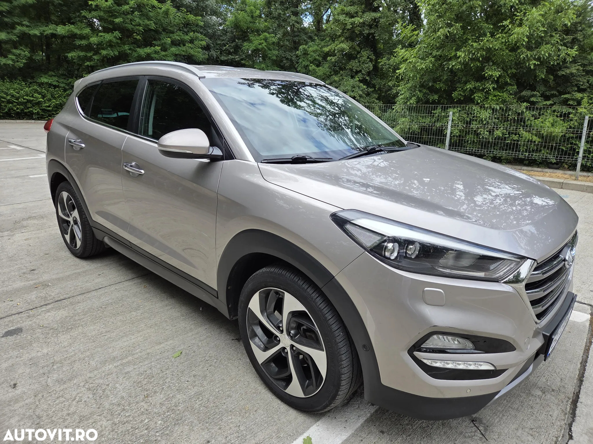 Hyundai Tucson 2.0 CRDI 4WD Automatik Style - 3