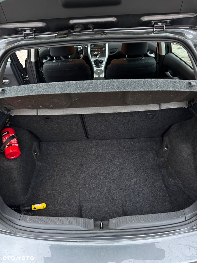 Toyota Auris 1.6 Premium - 20