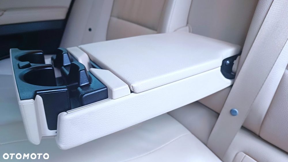 BMW Seria 5 520d Touring Sport-Aut - 32