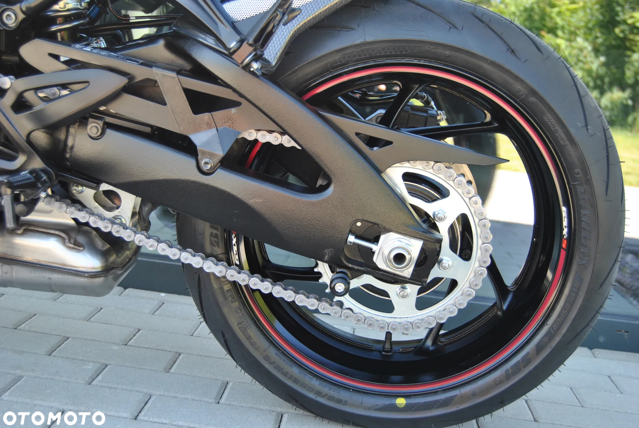 Suzuki GSX - 14