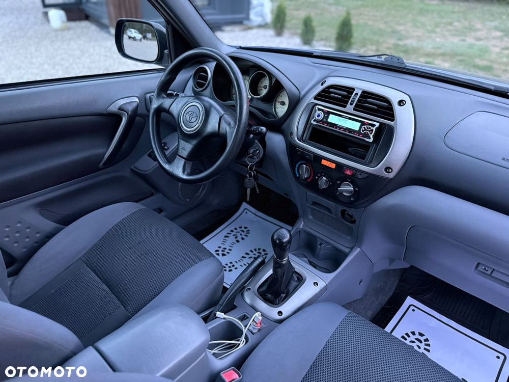 Toyota RAV4 4x2 Edition - 14