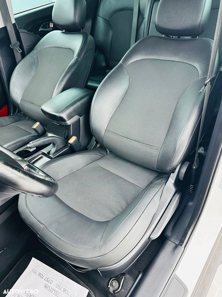 Hyundai ix35 blue 1.6 2WD Finale Silver - 20