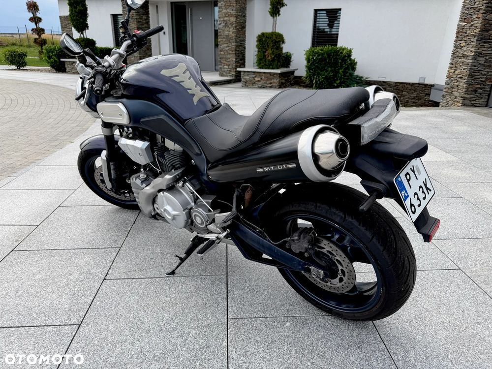 Yamaha MT - 10