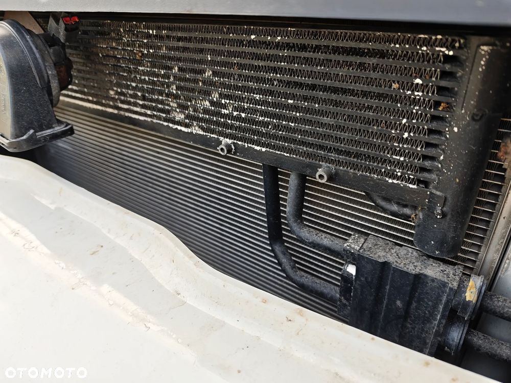 Jeep Cherokee - 15