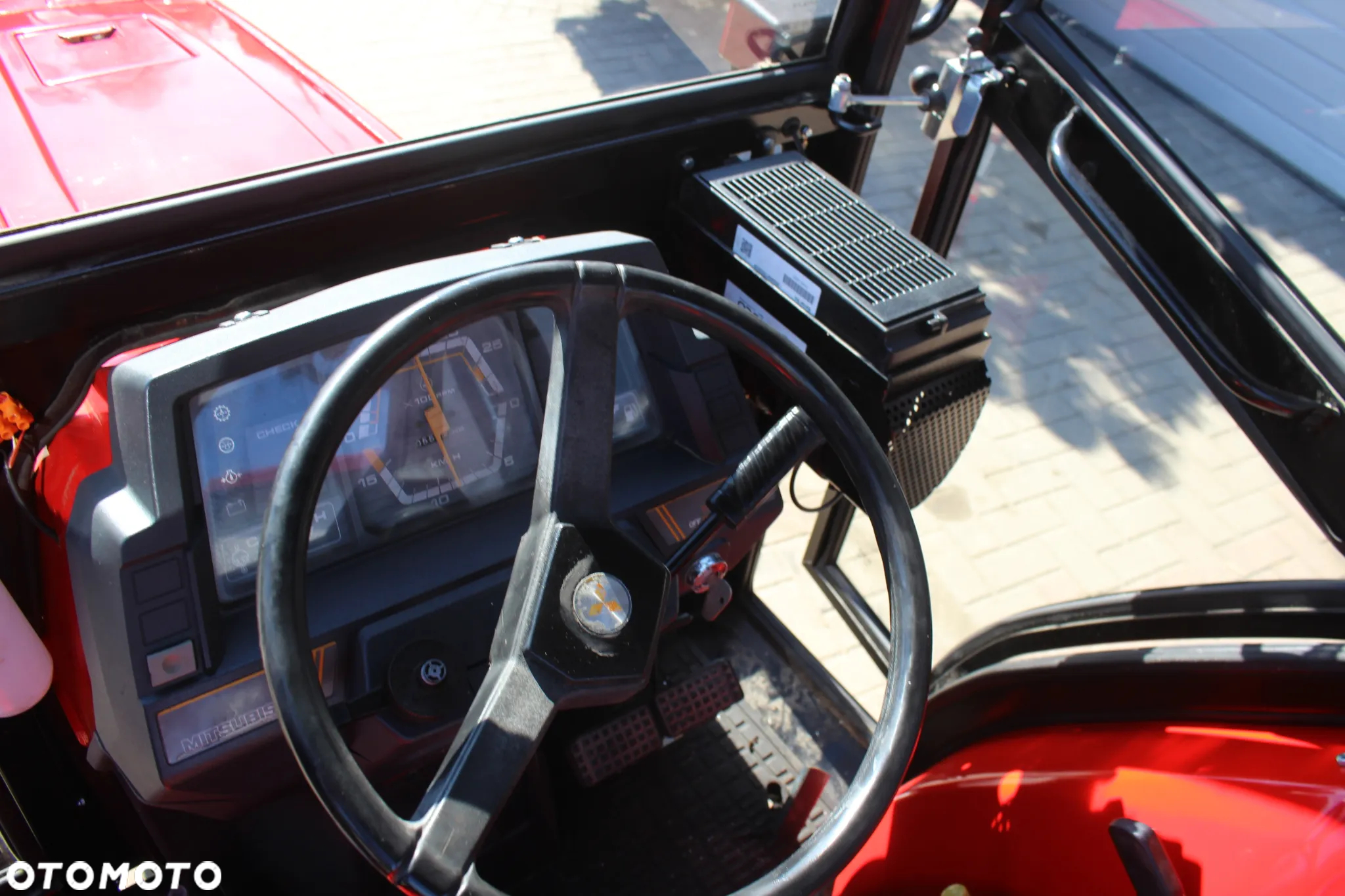 Mitsubishi MT24D - 8