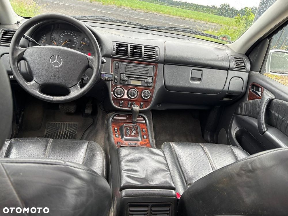 Mercedes-Benz ML - 8