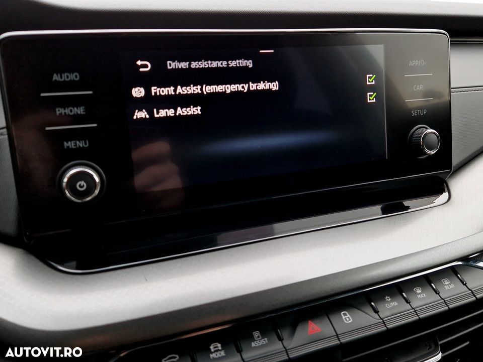 Skoda Octavia 2.0 TDI DSG Ambition - 22