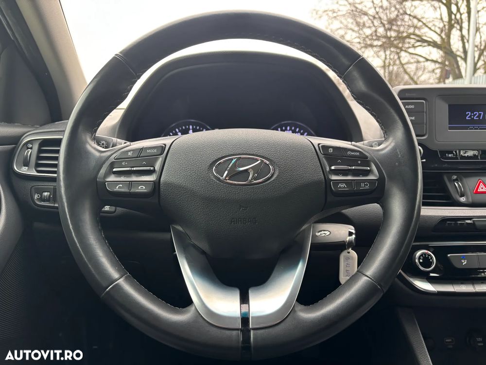 Hyundai i30 1.5 110CP 5DR M/T Comfort - 13