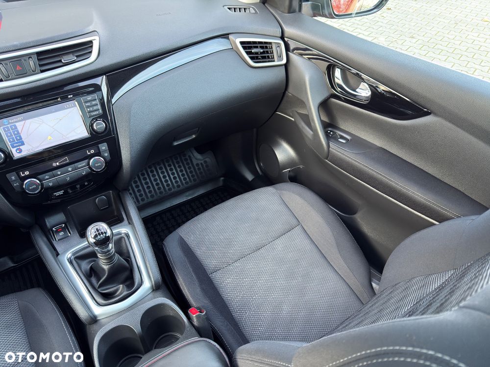 Nissan Qashqai 1.6 DIG-T N-Connecta - 9