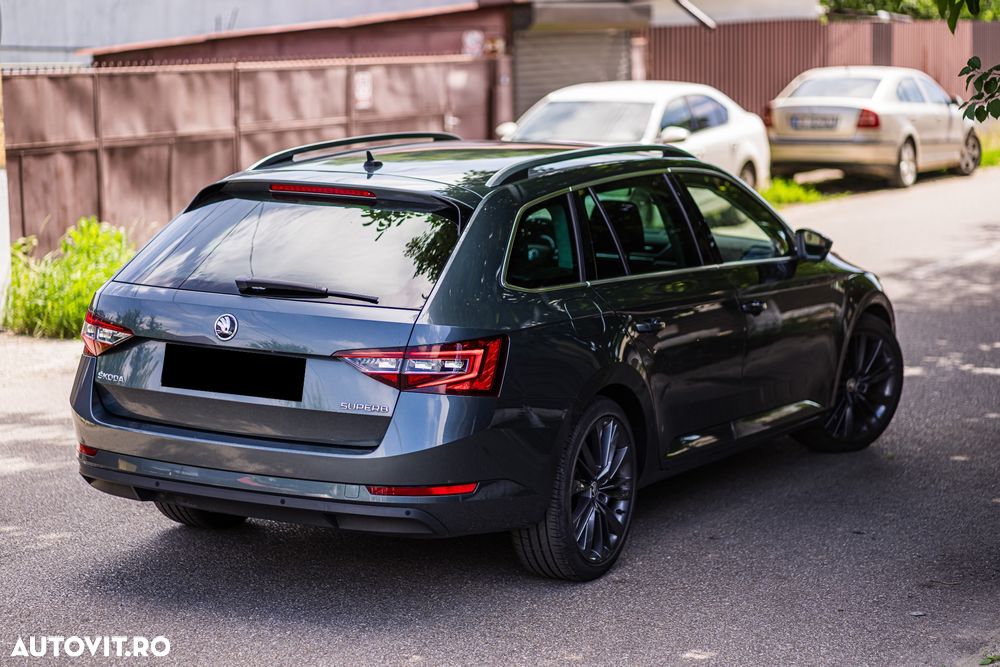Skoda Superb 2.0 TDI DSG Style - 2