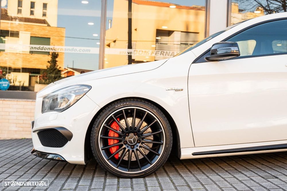Mercedes-Benz CLA 45 AMG - 36