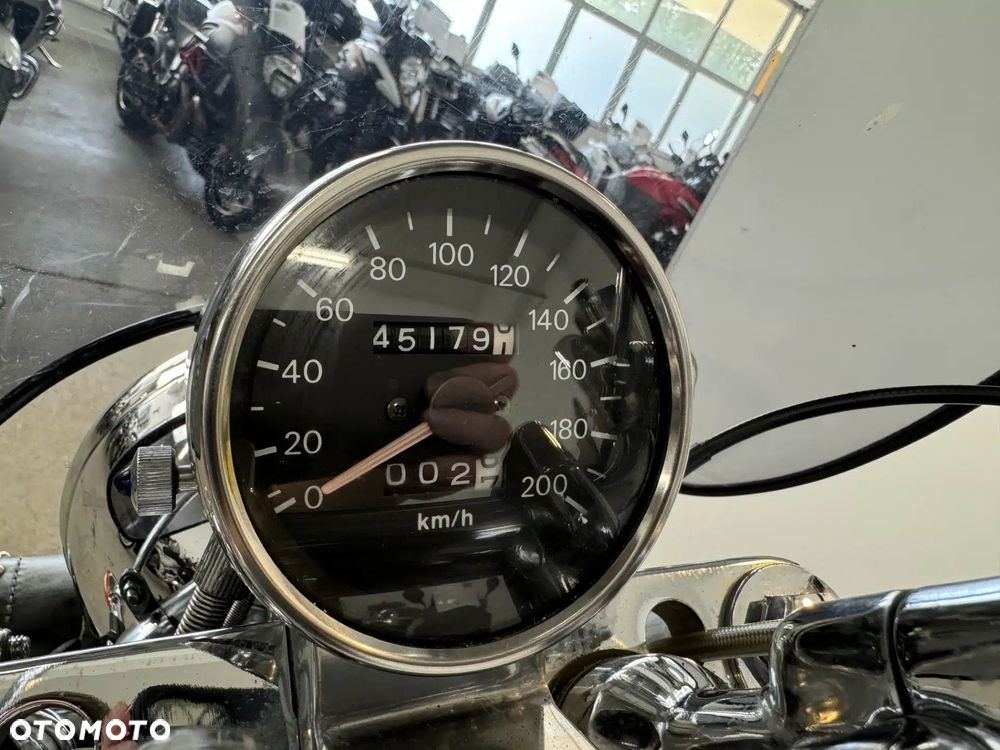 Suzuki VS - 32