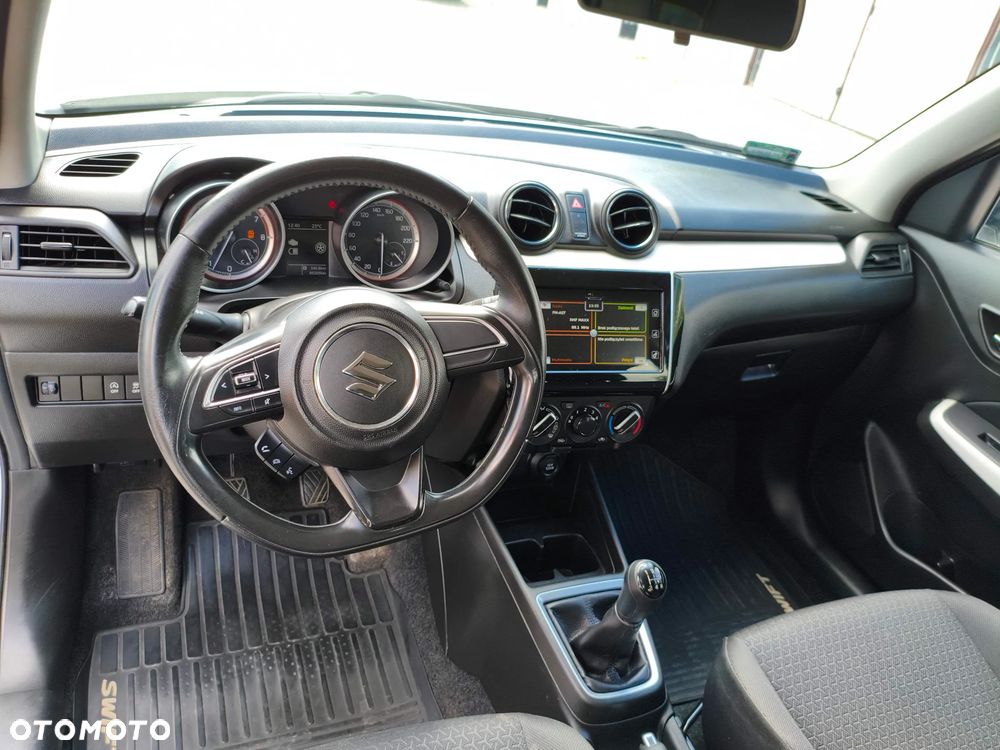 Suzuki Swift 1.2 SHVS Premium Plus - 5