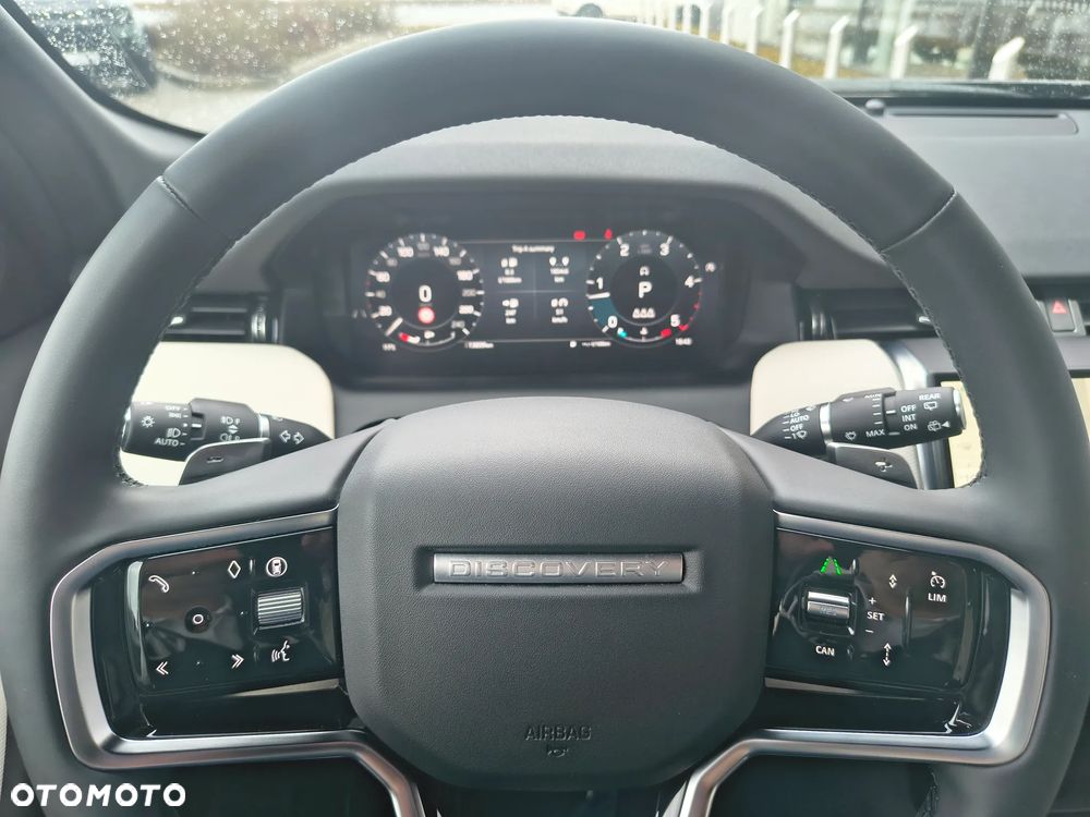 Land Rover Discovery Sport - 17