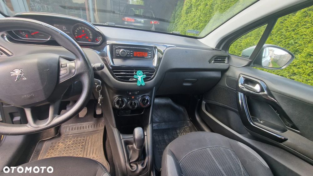 Peugeot 208 1.6 e-HDi Active STT - 12
