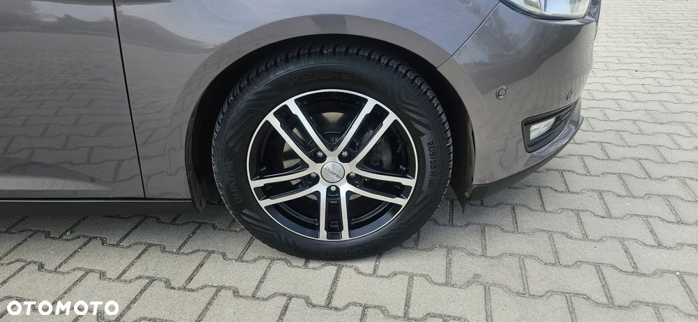 Ford Focus - 29