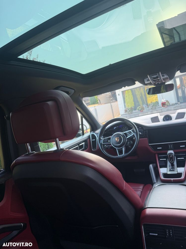 Porsche Cayenne - 13