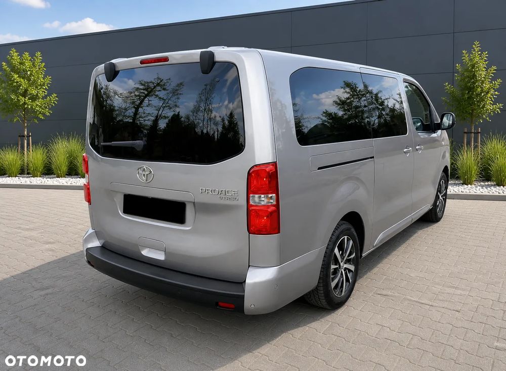 Toyota Proace Verso 2.2 D4-D Long Family - 3