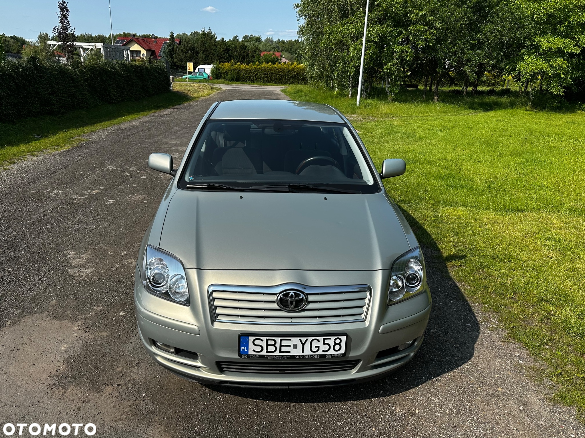 Toyota Avensis 1.8 VVT-i Sol - 2