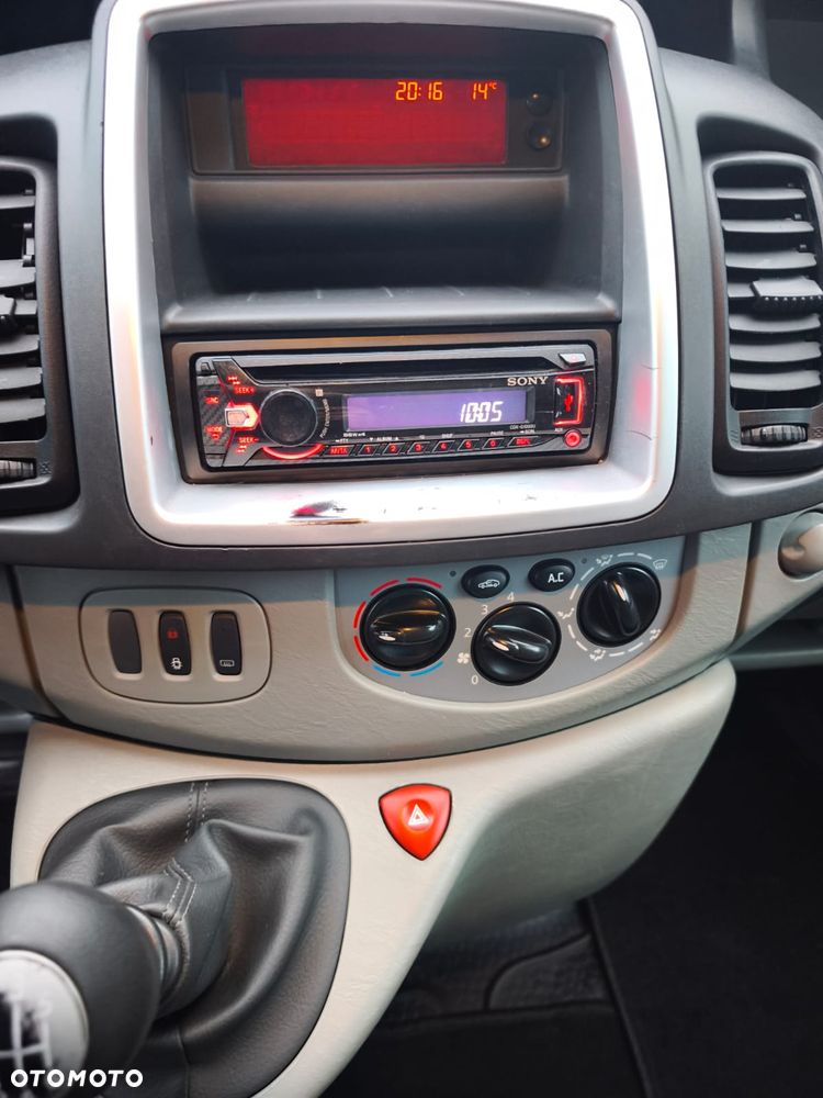 Opel Vivaro L2H1 2.9t Edition - 10