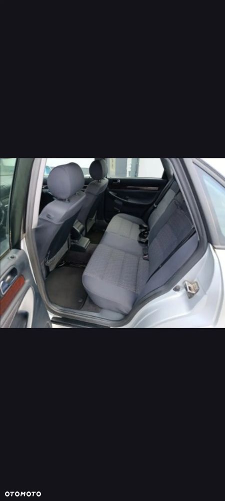 Audi A4 Limousine - 6