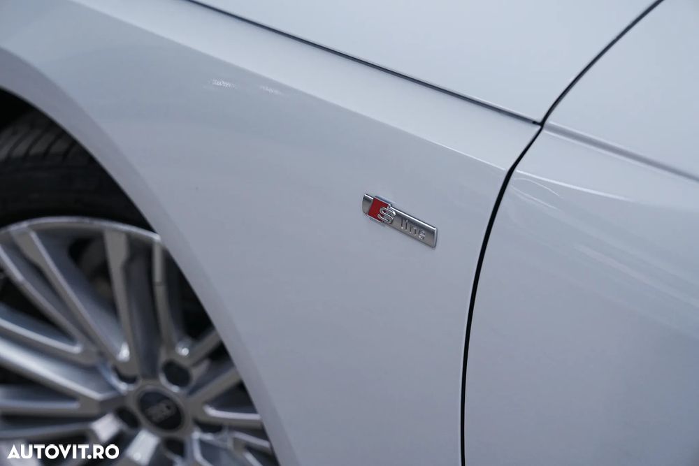 AUDI A4 2022 — imagine 28
