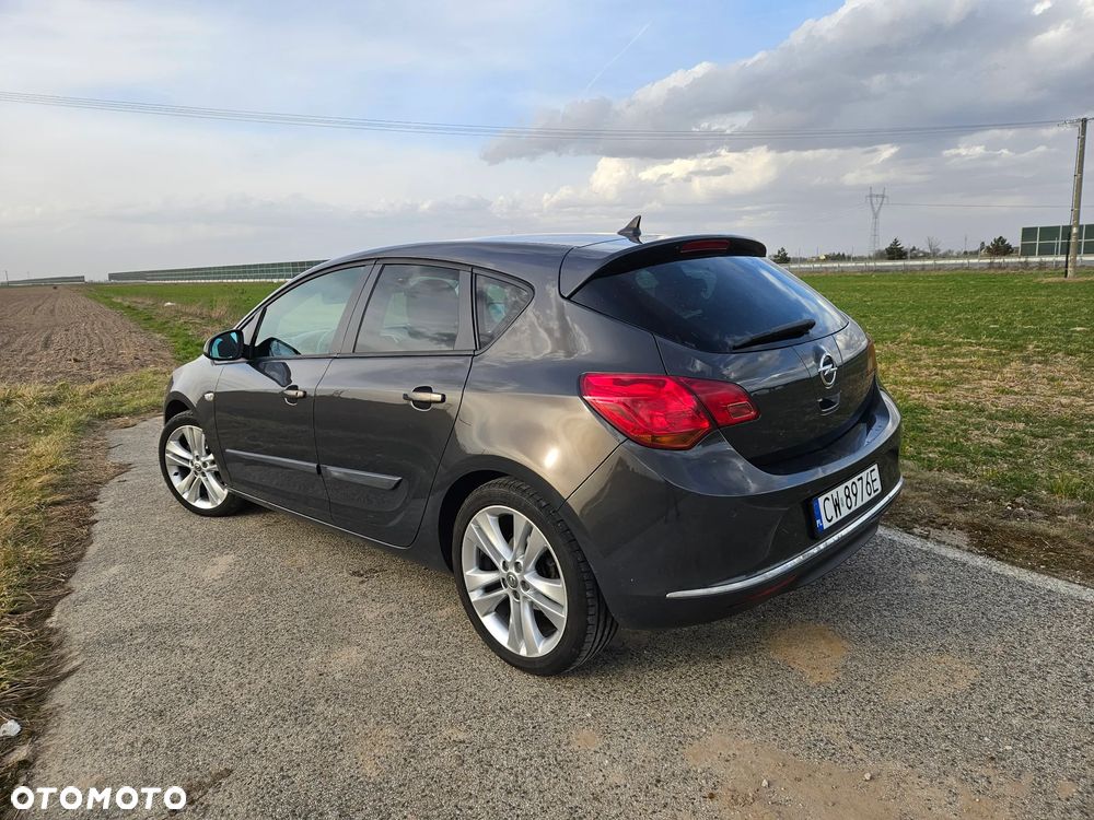 Opel Astra 1.4 Turbo - 8
