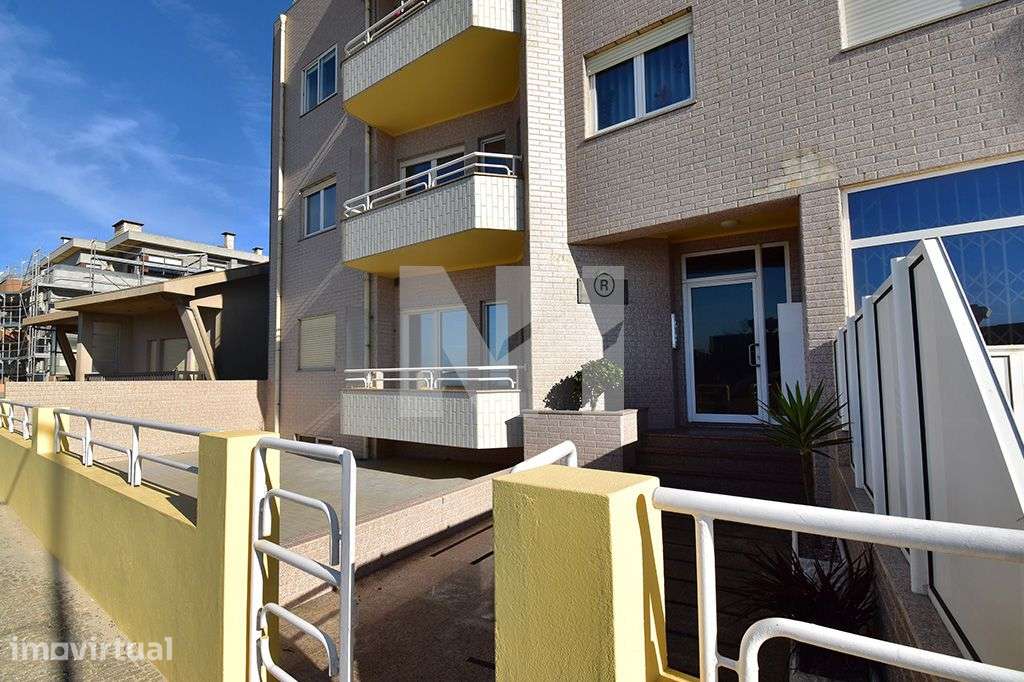 Apartamento T3 | 1ª Linha de Mar | Árvore - Grande imagem: 3/38