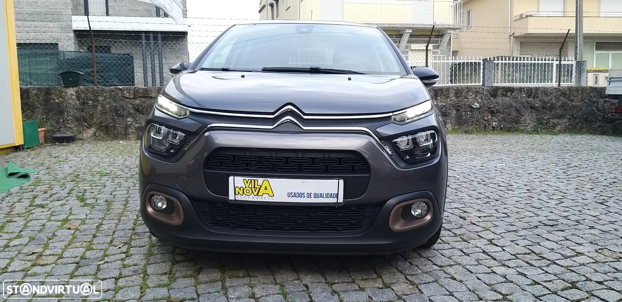Citroën C3 1.2 PureTech C-Series - 2