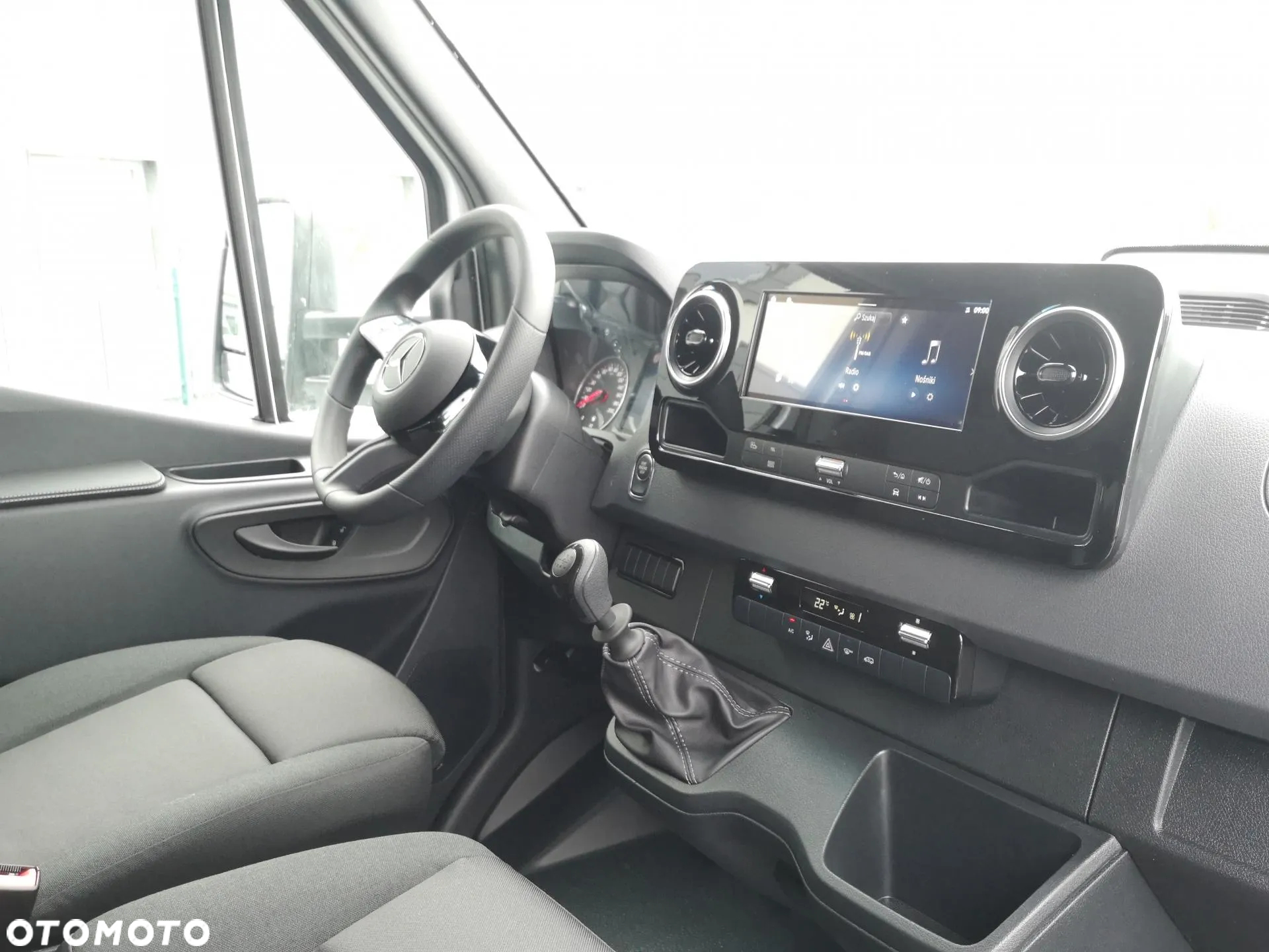 Mercedes-Benz Sprinter - 10