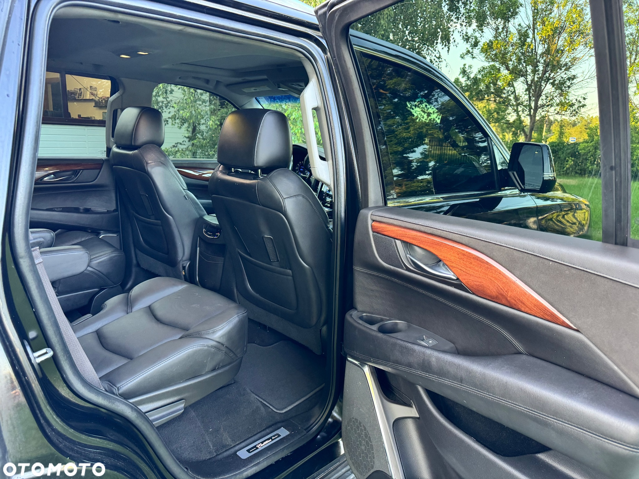 Cadillac Escalade 6.2 V8 AWD AT Premium - 36