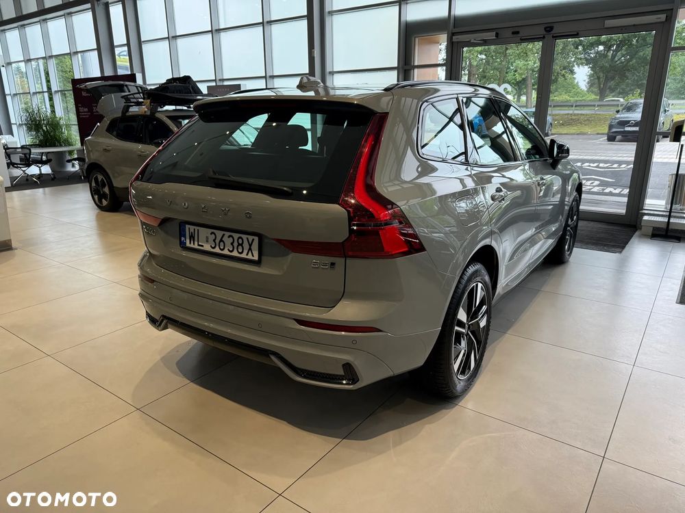 Volvo XC 60 B5 B AWD Plus Dark - 8
