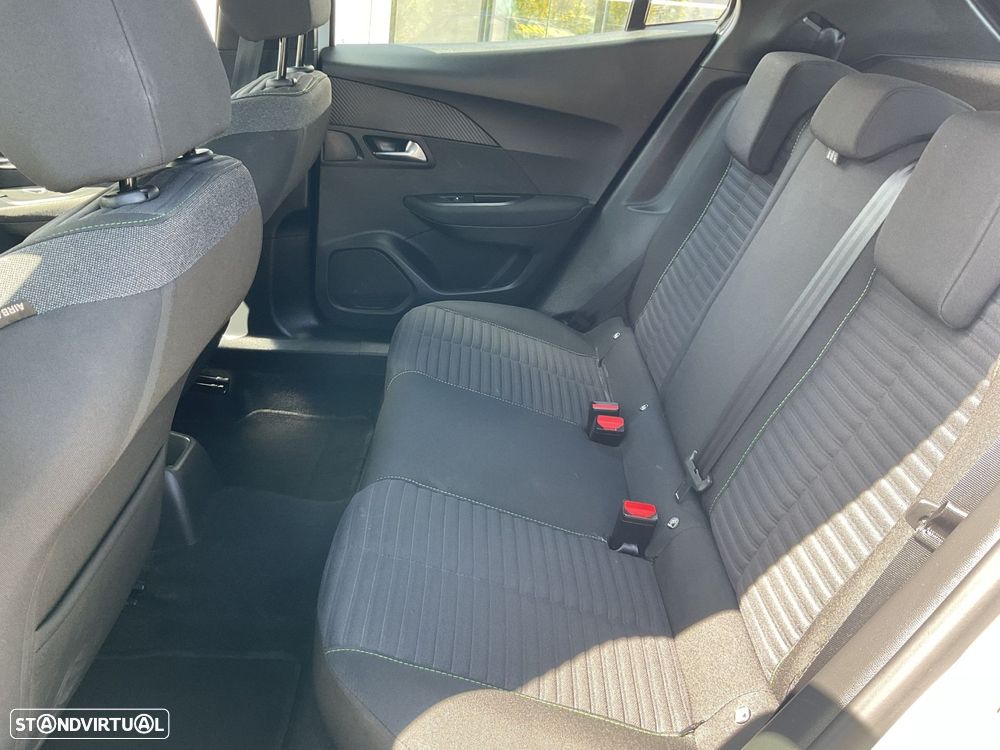 Peugeot 2008 1.2 PureTech Active Pack - 37
