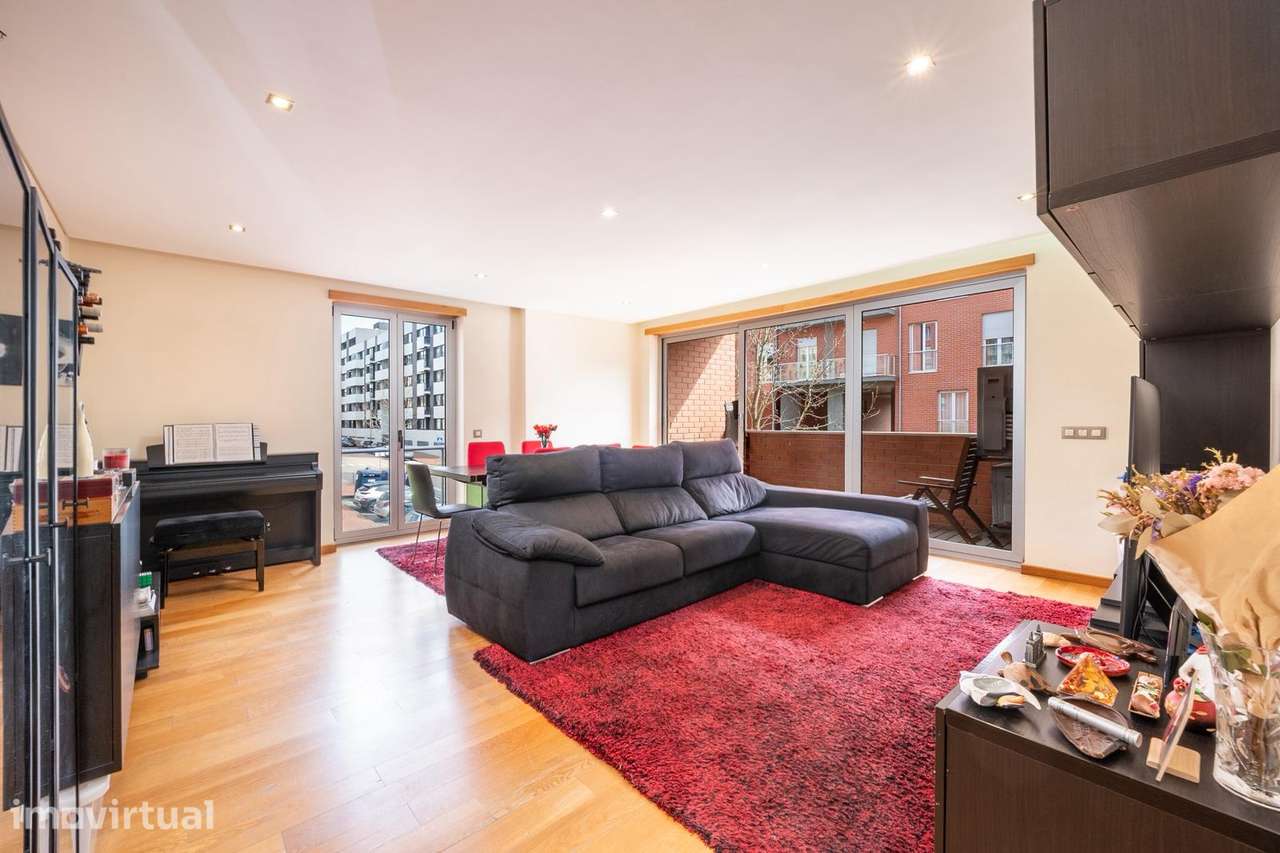 Apartamento T3 - Quinta da Portela - Grande imagem: 2/19